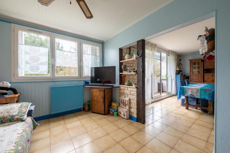 Appartement - 90 m² - 5 pièces