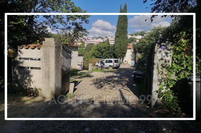 Parking / Garage - 24 m²