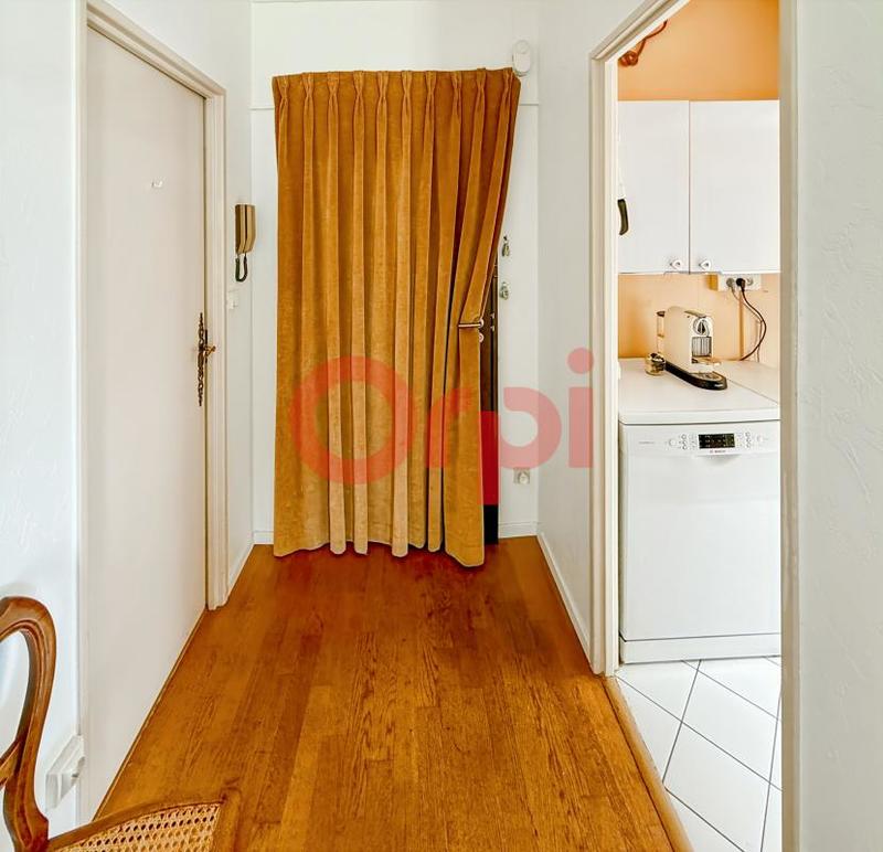 Appartement - 120 m² - 6 pièces