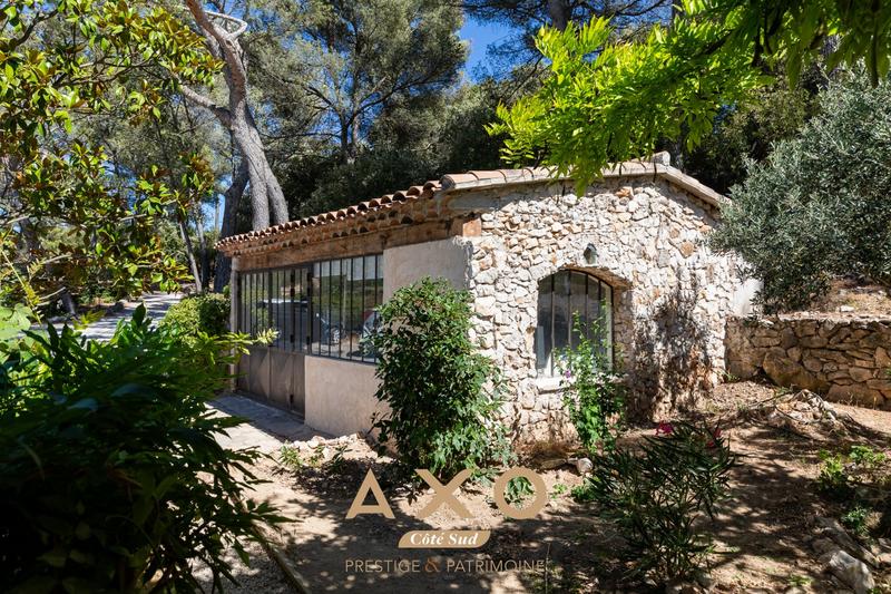 Maison - 200 m² - 7 pièces