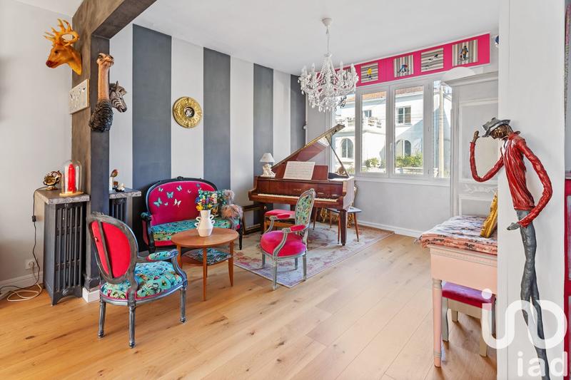 Maison - 204 m² - 8 pièces