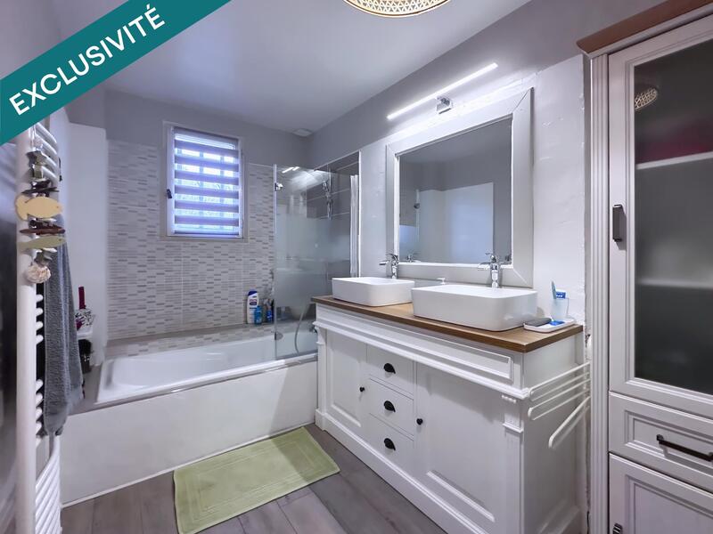 Maison - 192 m² - 5 pièces