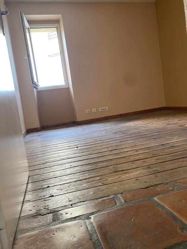 Local commercial - 150 m² - 3 pièces