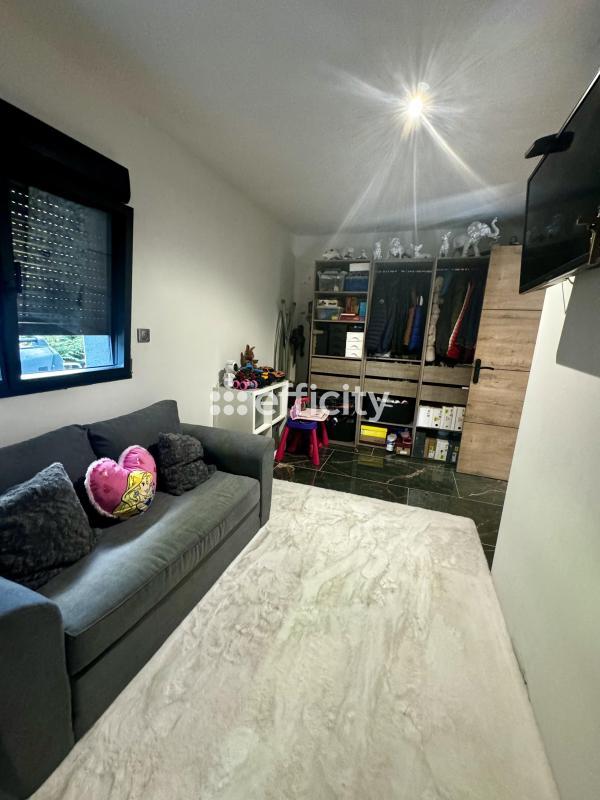 Maison - 90 m² - 3 pièces