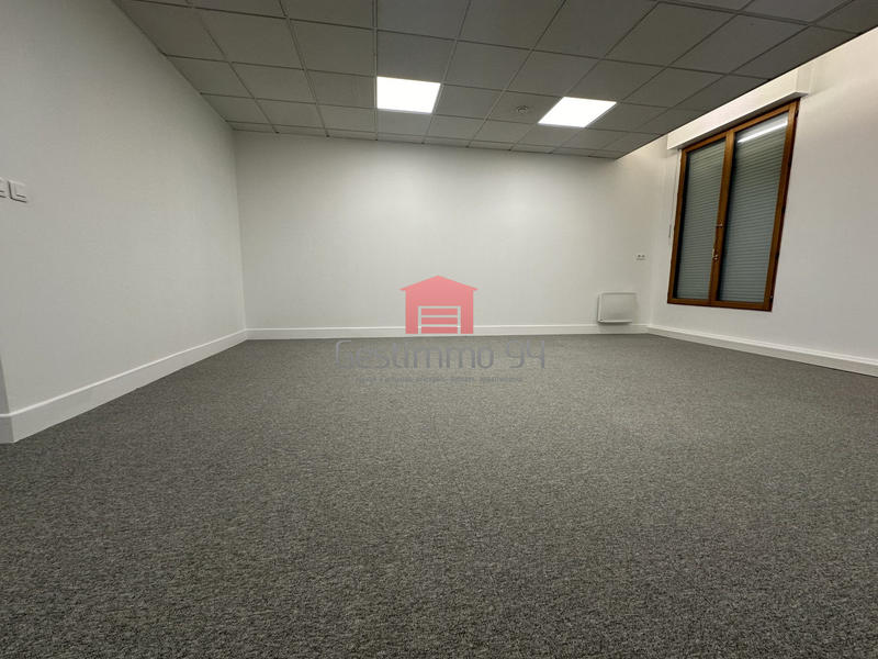 Bureau - 90 m²