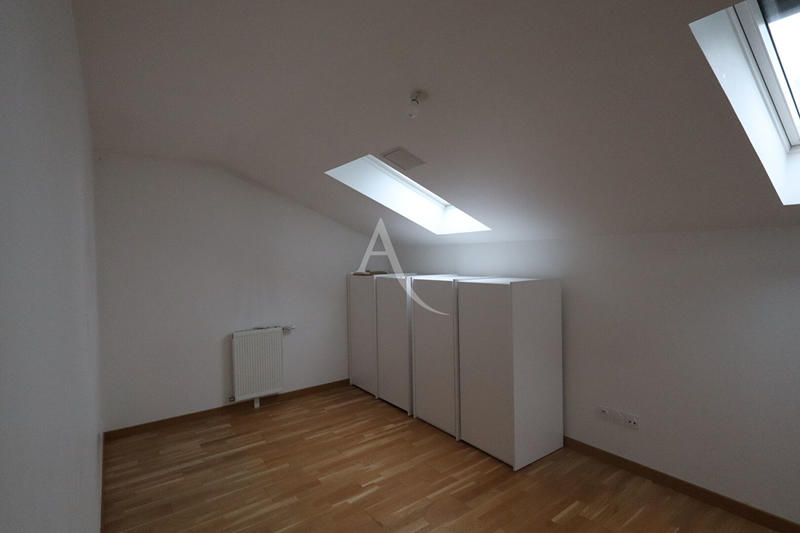 Appartement - 87 m² - 3 pièces