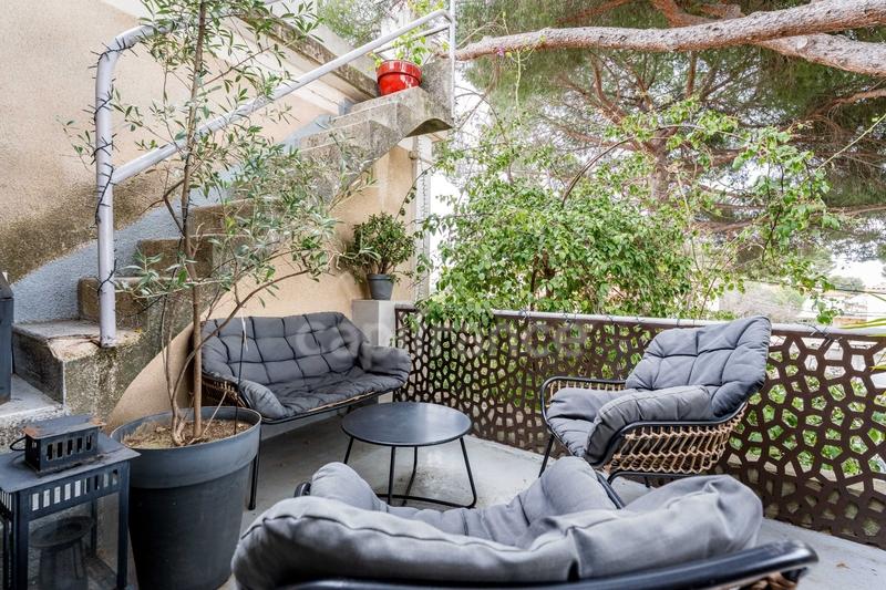 Maison - 225 m² - 7 pièces