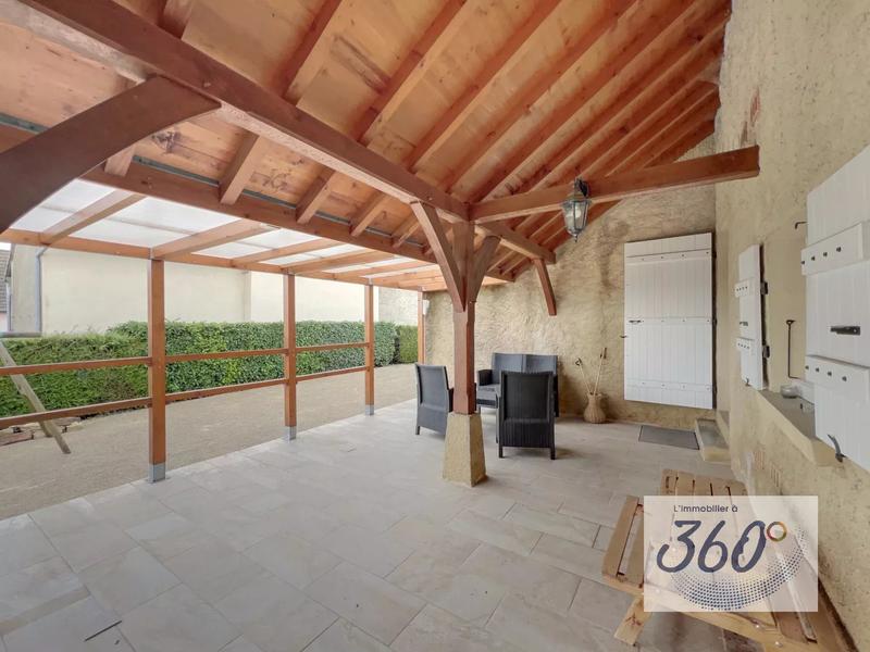 Maison - 143 m² - 5 pièces