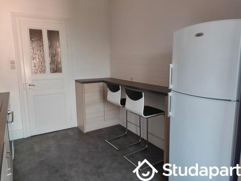 Chambre - 13 m² - 1 pièce