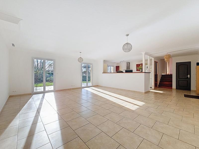 Maison - 138 m² - 5 pièces