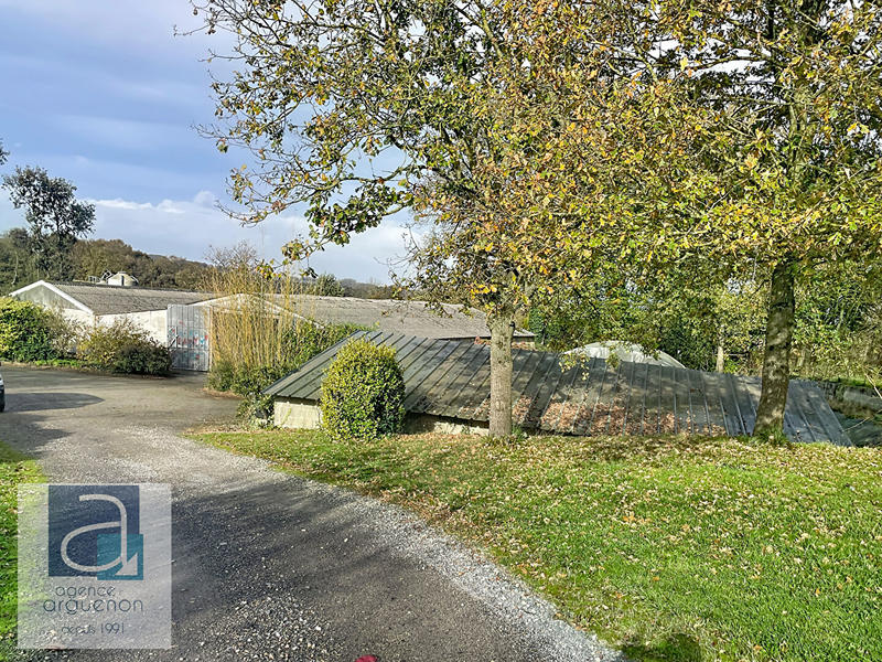 Maison - 210 m² - 8 pièces