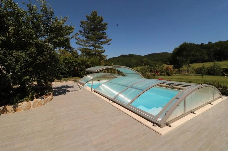 Maison - 180 m² - 6 pièces