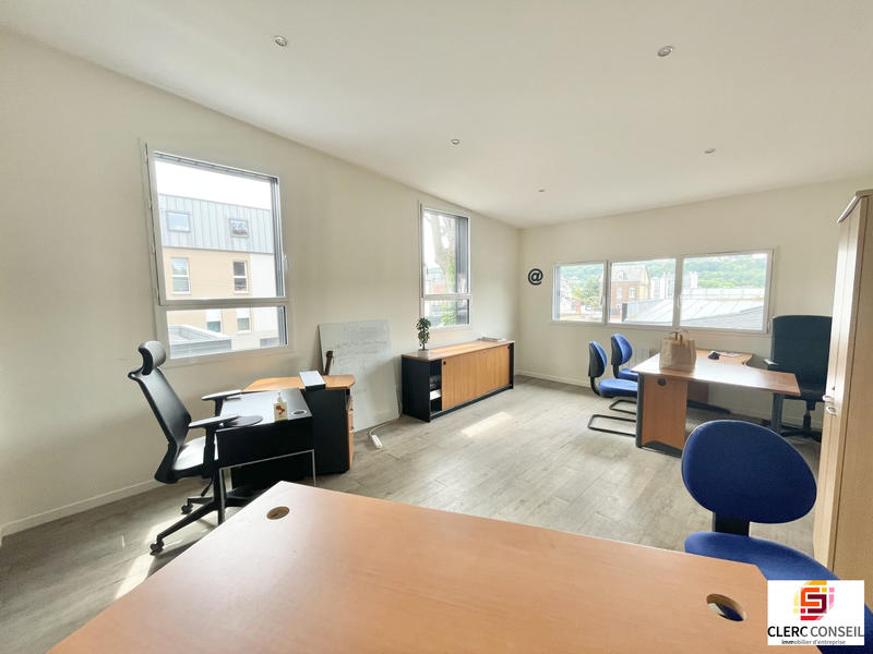 Bureau - 92 m²