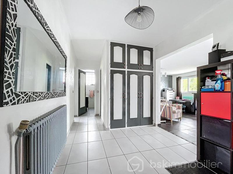 Maison traditionnelle - 190 m² - 9 pièces