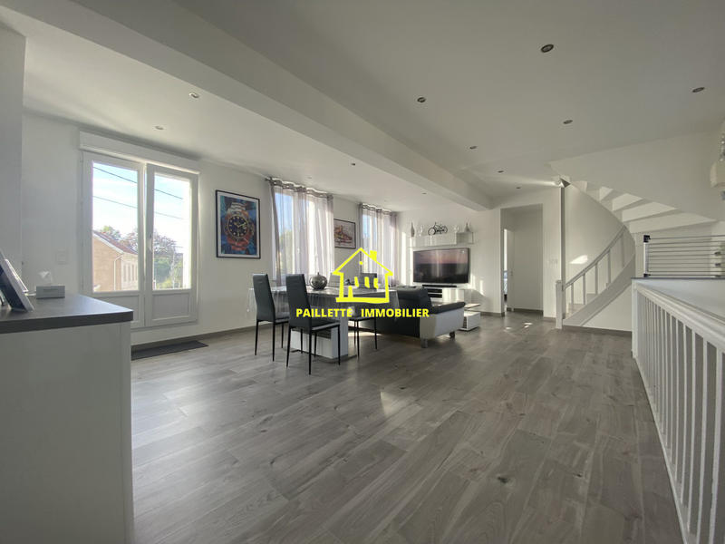 Appartement - 120 m² - 5 pièces