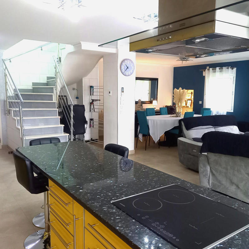 Maison - 136 m² - 5 pièces