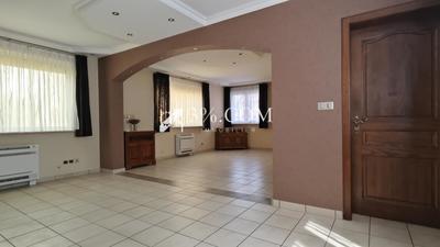 Maison - 193 m² - 7 pièces