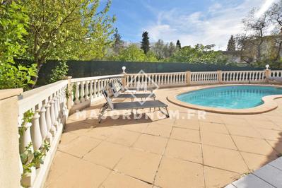 Maison d'architecte - 153 m² - 5 pièces