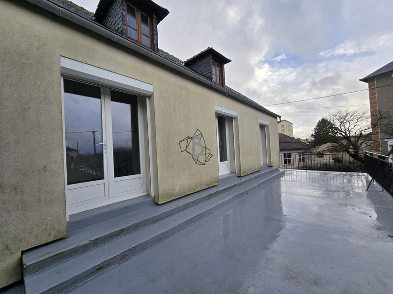 Maison de village - 90 m² - 4 pièces