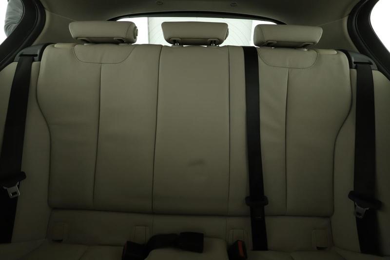 Bmw Série 1 125i UrbanChic Bva8 5p 224 ch