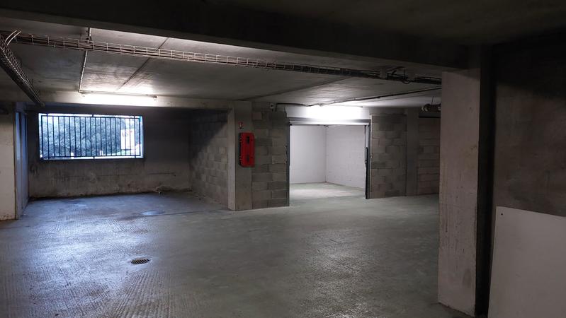 Parking / Garage - 19 m²