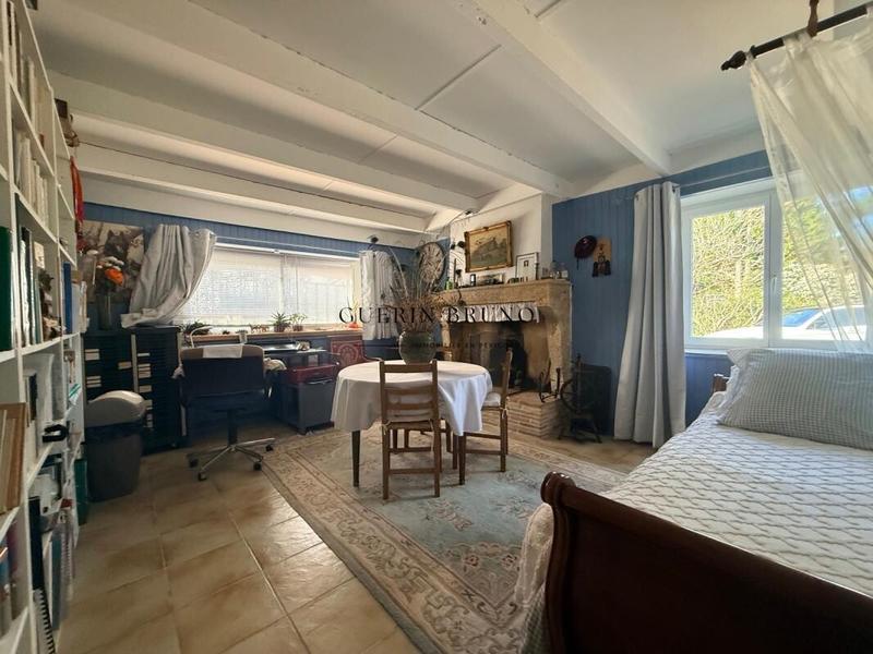 Propriété - 364 m² - 10 pièces