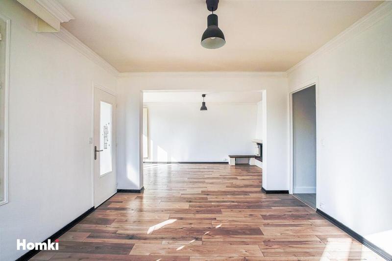 Maison - 181 m² - 7 pièces