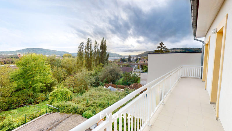 Appartement - 83 m² - 4 pièces