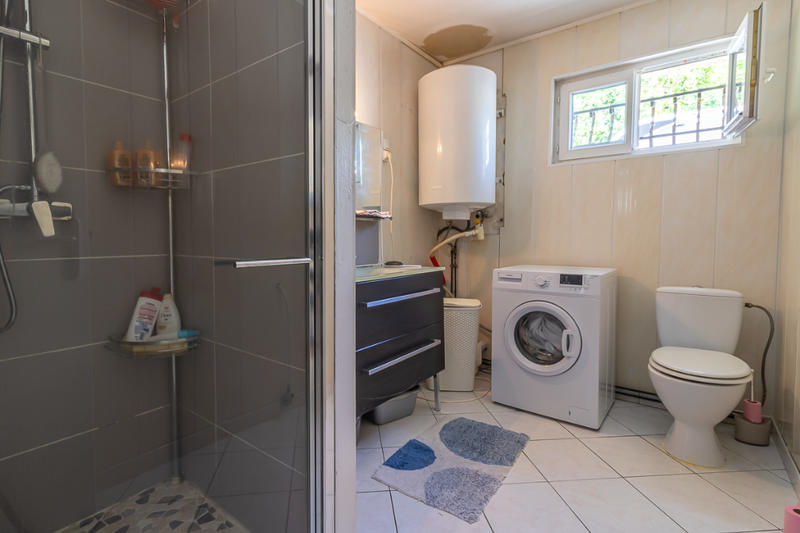 Maison - 80 m² - 5 pièces