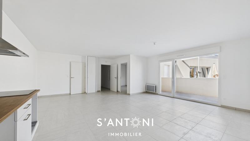 Appartement - 79 m² - 3 pièces