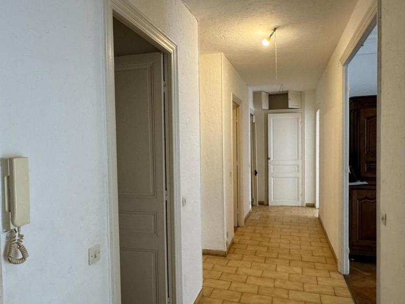 Appartement - 72 m² - 3 pièces