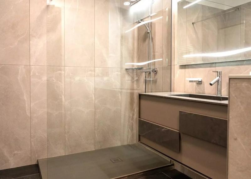 Appartement - 270 m² - 7 pièces