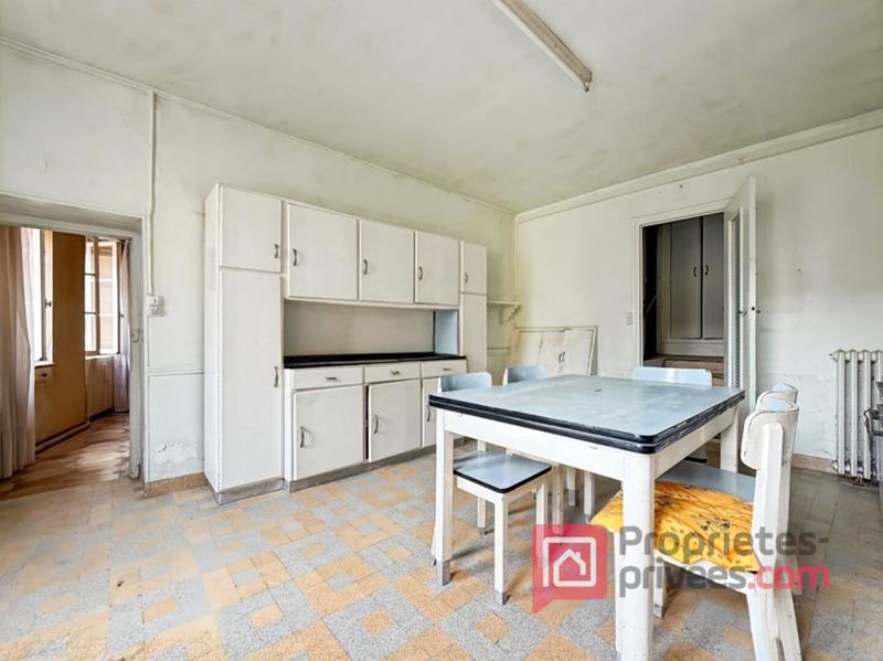 Maison - 150 m² - 10 pièces