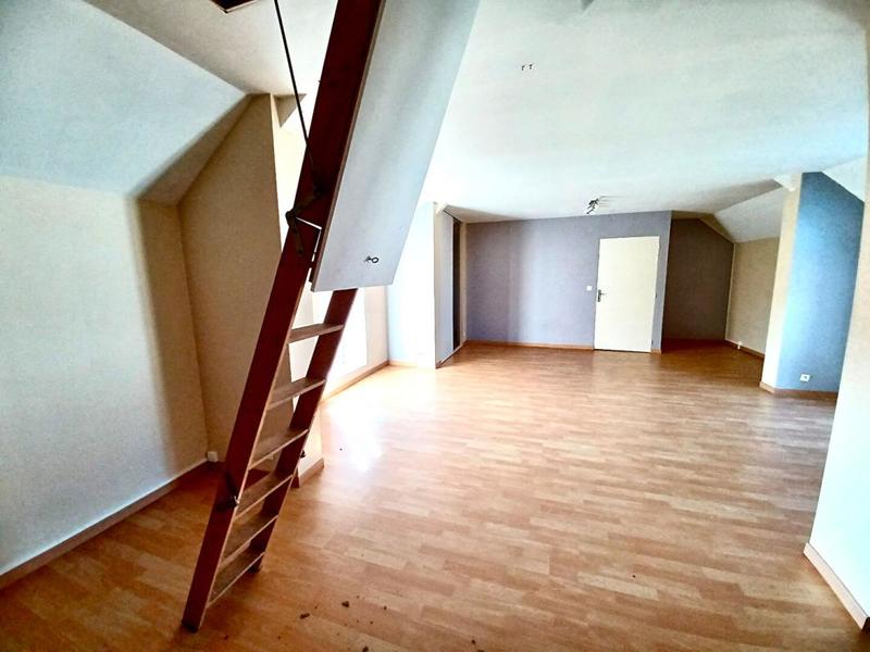 Maison - 92 m² - 4 pièces