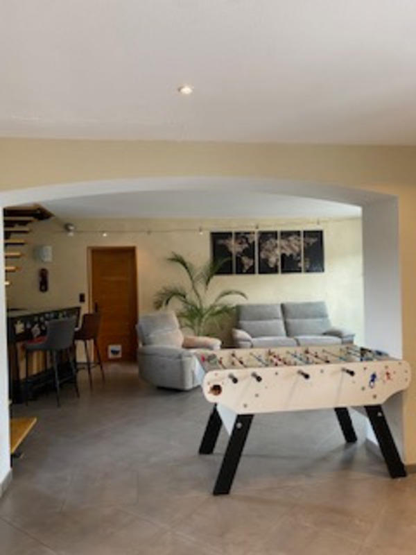 Maison - 166 m² - 7 pièces