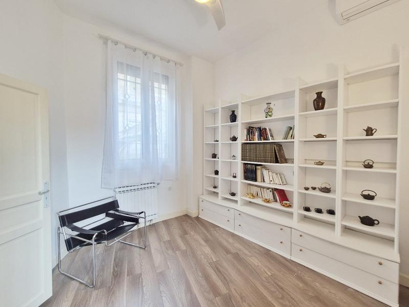 Appartement haussmannien - 330 m² - 10 pièces