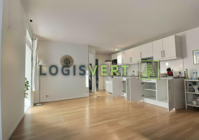 Maison - 84 m² - 4 pièces