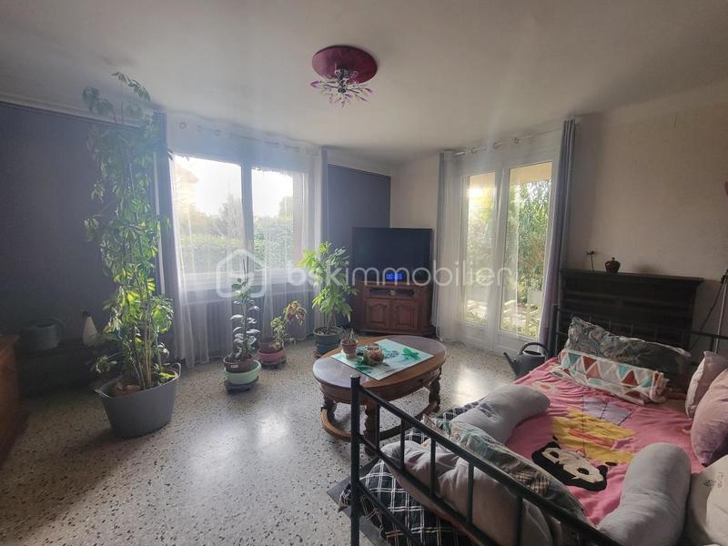 Maison - 180 m² - 9 pièces