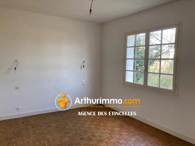 Maison - 92 m² - 5 pièces