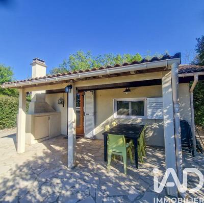 Maison - 89 m² - 7 pièces