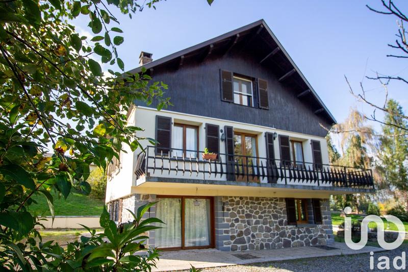 Maison - 180 m² - 7 pièces