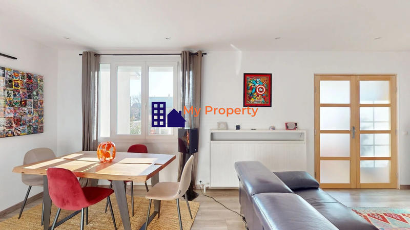 Maison - 96 m² - 5 pièces