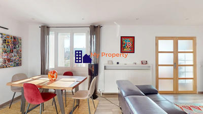 Maison - 96 m² - 5 pièces