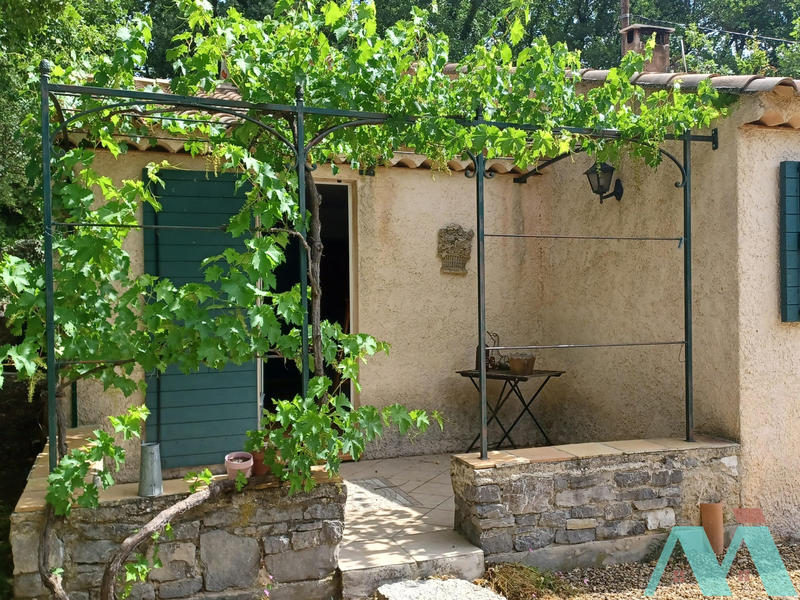 Maison - 181 m² - 7 pièces