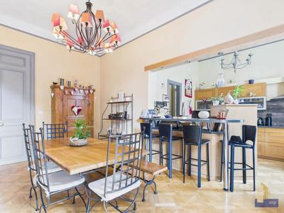 Duplex - 314 m² - 10 pièces