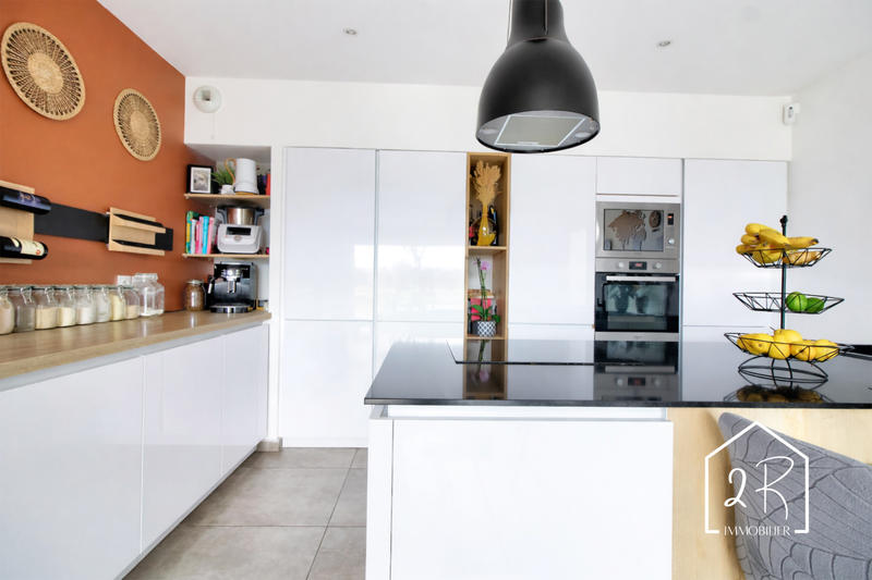 Appartement - 87 m² - 4 pièces