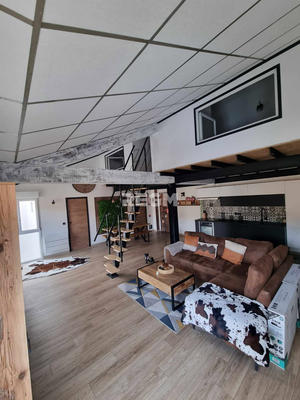 Appartement - 85 m² - 4 pièces