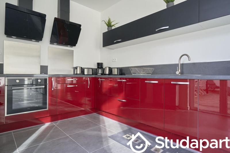 Chambre - 13 m² - 1 pièce