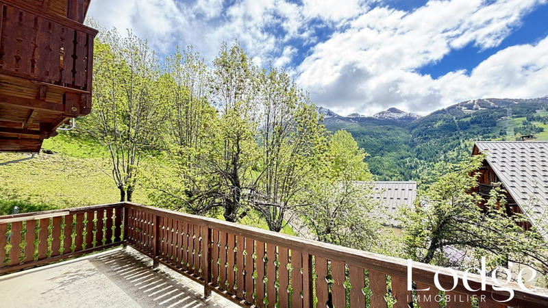 Maison - 240 m² - 10 pièces