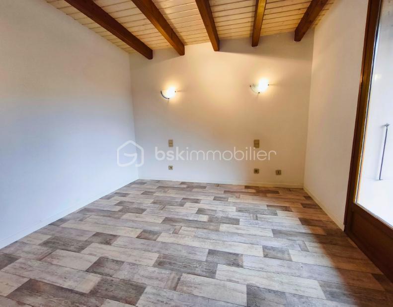 Maison traditionnelle - 172 m² - 4 pièces